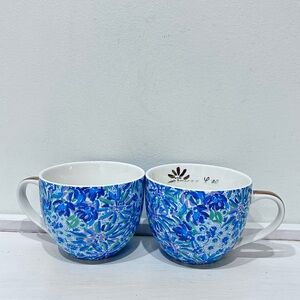 Lilly Pulitzer 12 Ounce  Blue Ceramic  Coffee / Tea Cup Mug Gold Handle Set Of 2